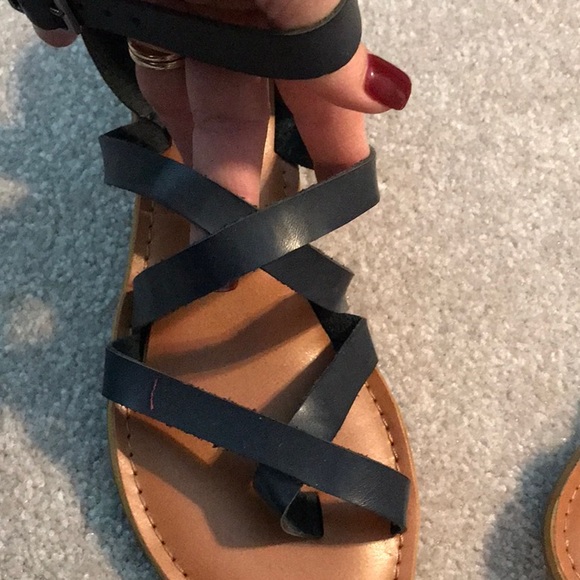 Malia Rampage Sandals - Picture 5 of 5